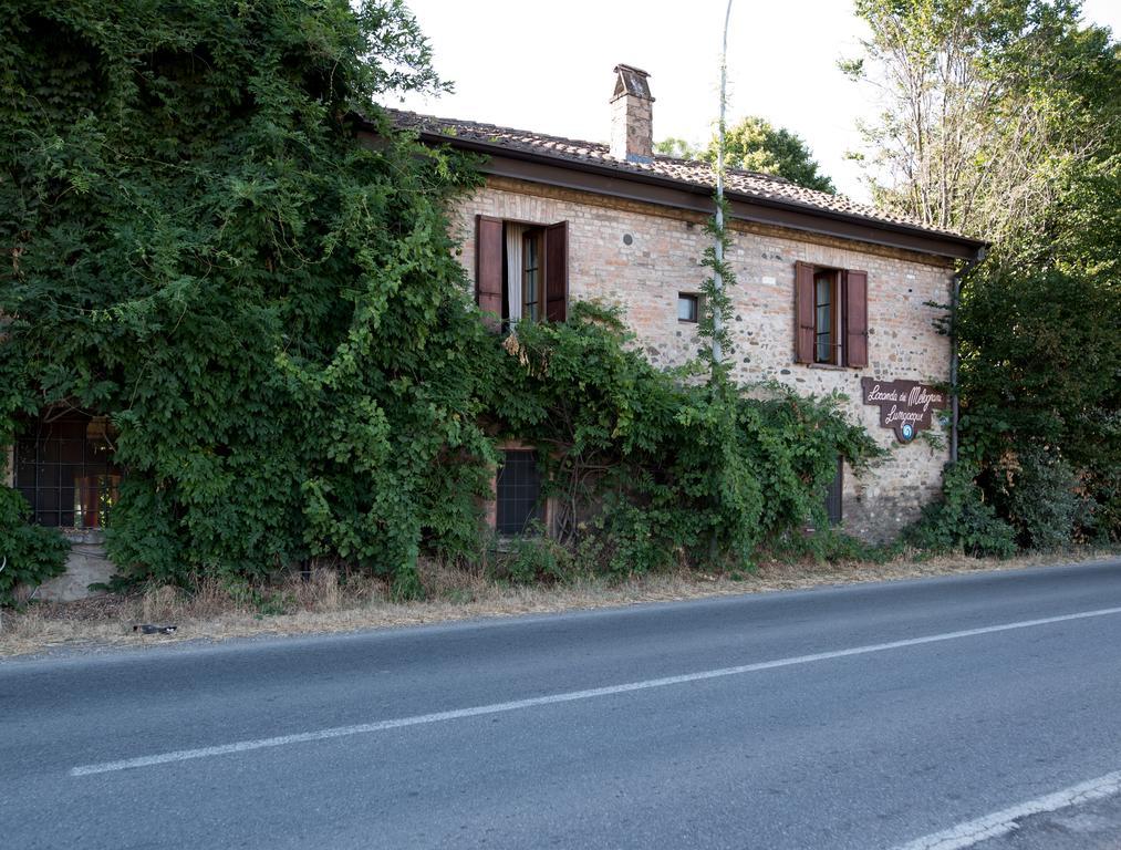Locanda Dei Melograni Gossolengo Exteriér fotografie