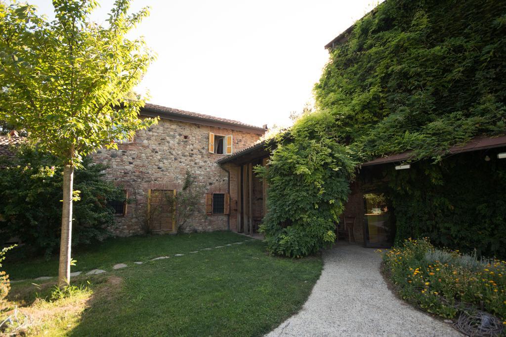 Locanda Dei Melograni Gossolengo Exteriér fotografie