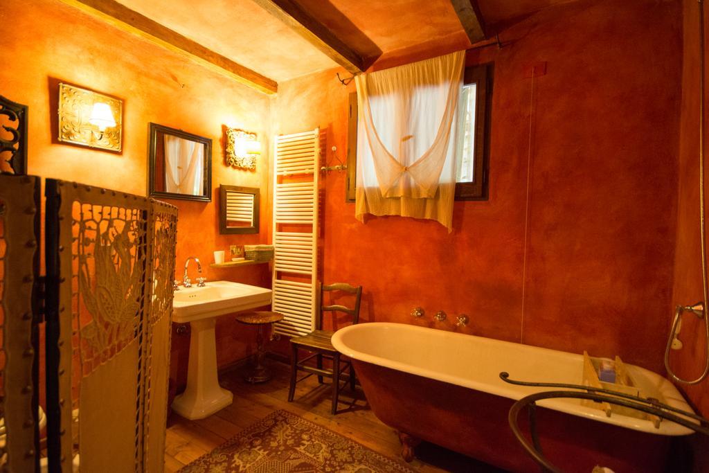 Locanda Dei Melograni Gossolengo Exteriér fotografie